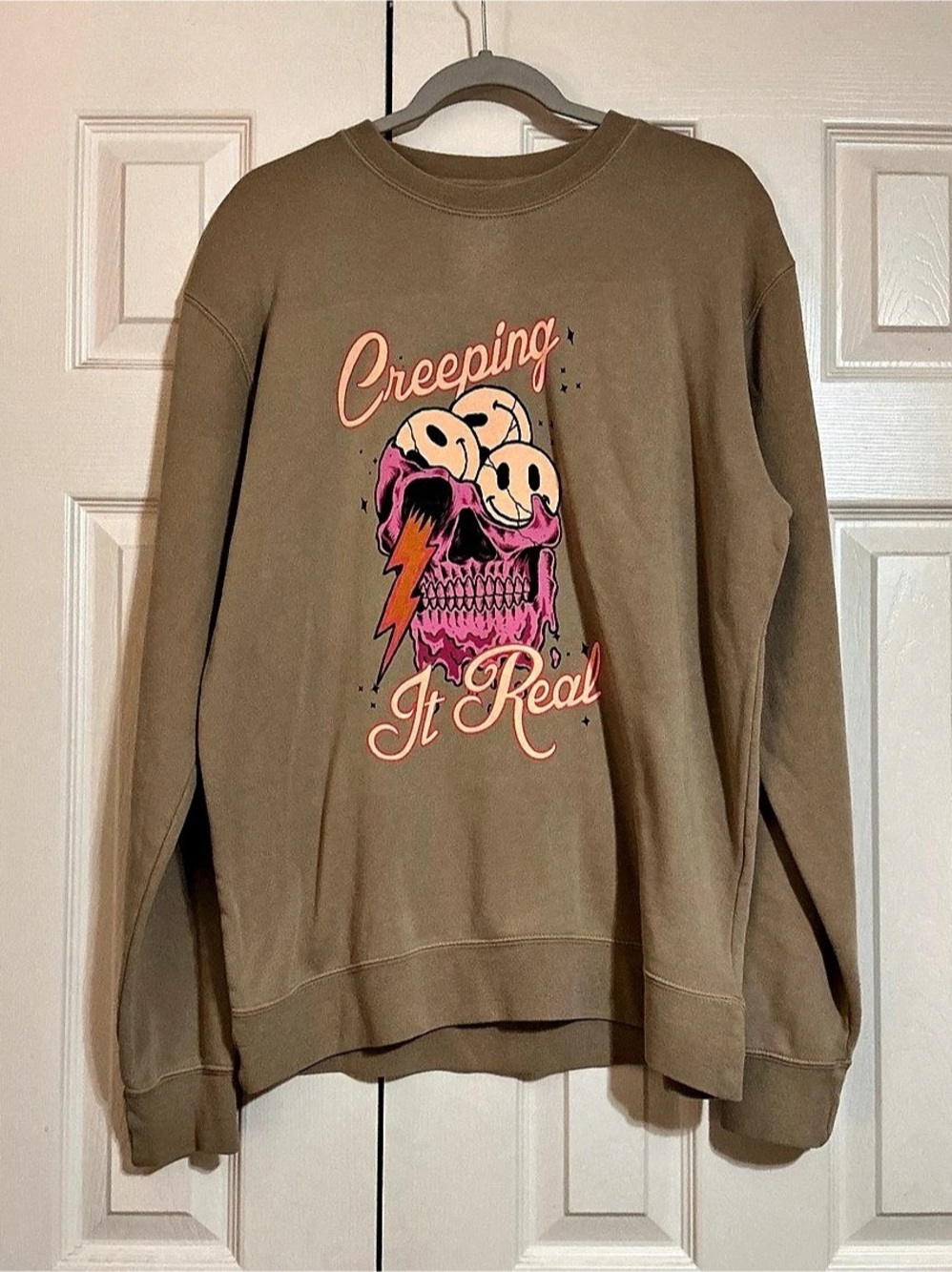 Graphic Crewneck Sweatshirt Size Medium Like New